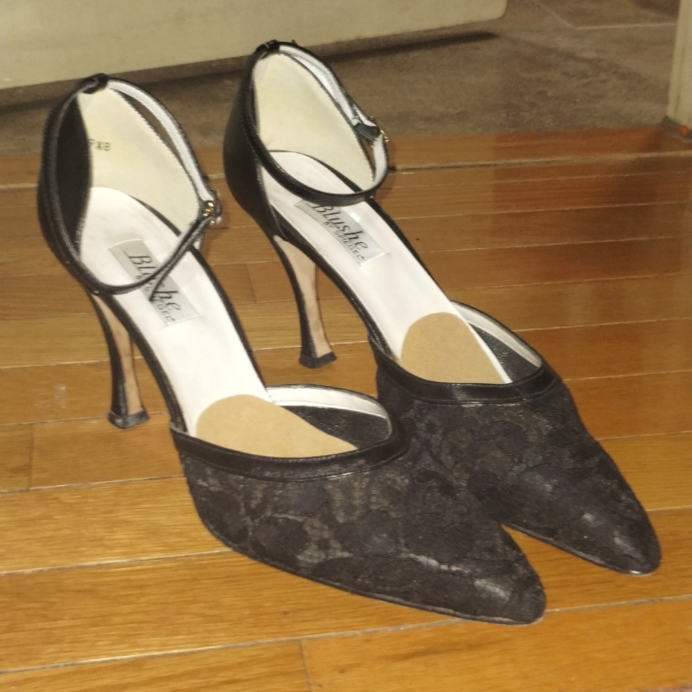 BLUSHE BY SPIEGEL Vintage pointy toe heel size 9 1/2
